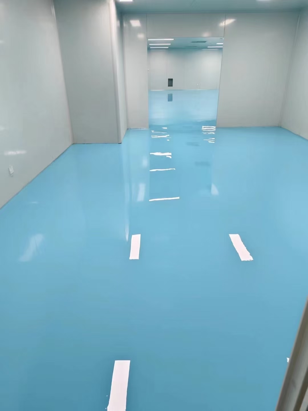 环氧地坪施工的安全管理与培训